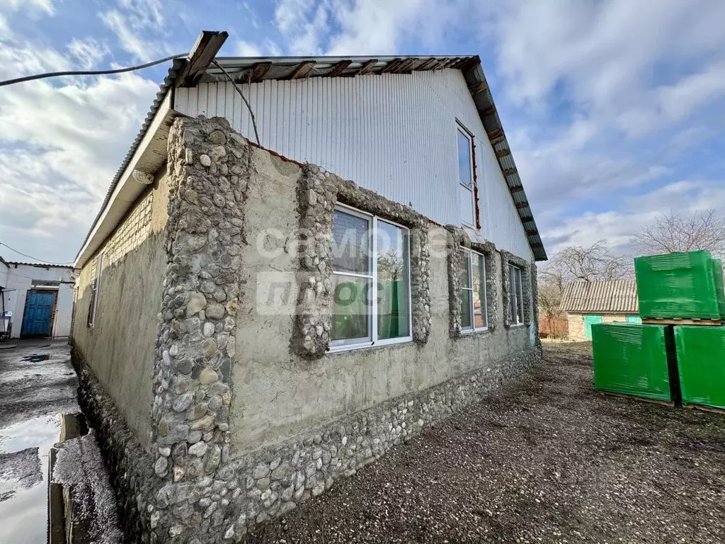 Дом в Краснодарский край, Апшеронский район, Кубанская ст-ца ... - Фото 1