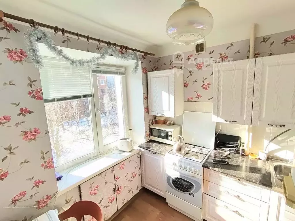 2-к кв. Волгоградская область, Волгоград ул. Германа Титова, 5 (40.6 ... - Фото 1