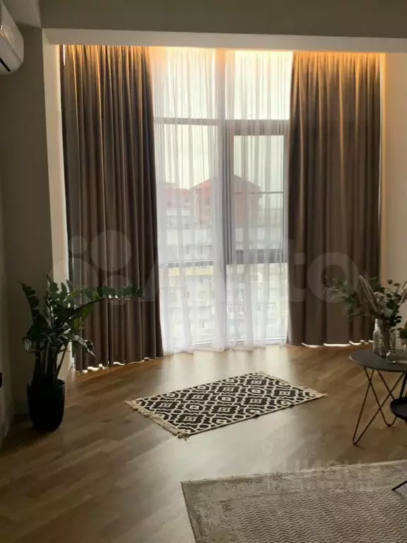 2-к кв. Дагестан, Махачкала ул. Времена Года (70.0 м) - Фото 0