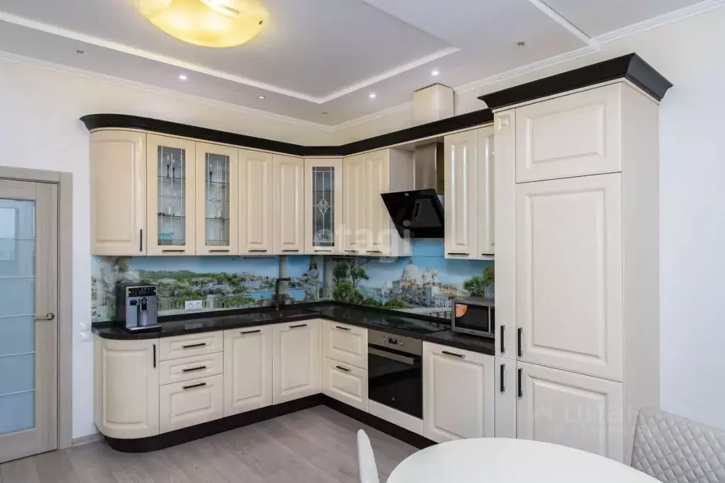 2-к кв. Тюменская область, Тюмень ул. Малыгина, 90 (90.89 м) - Фото 1