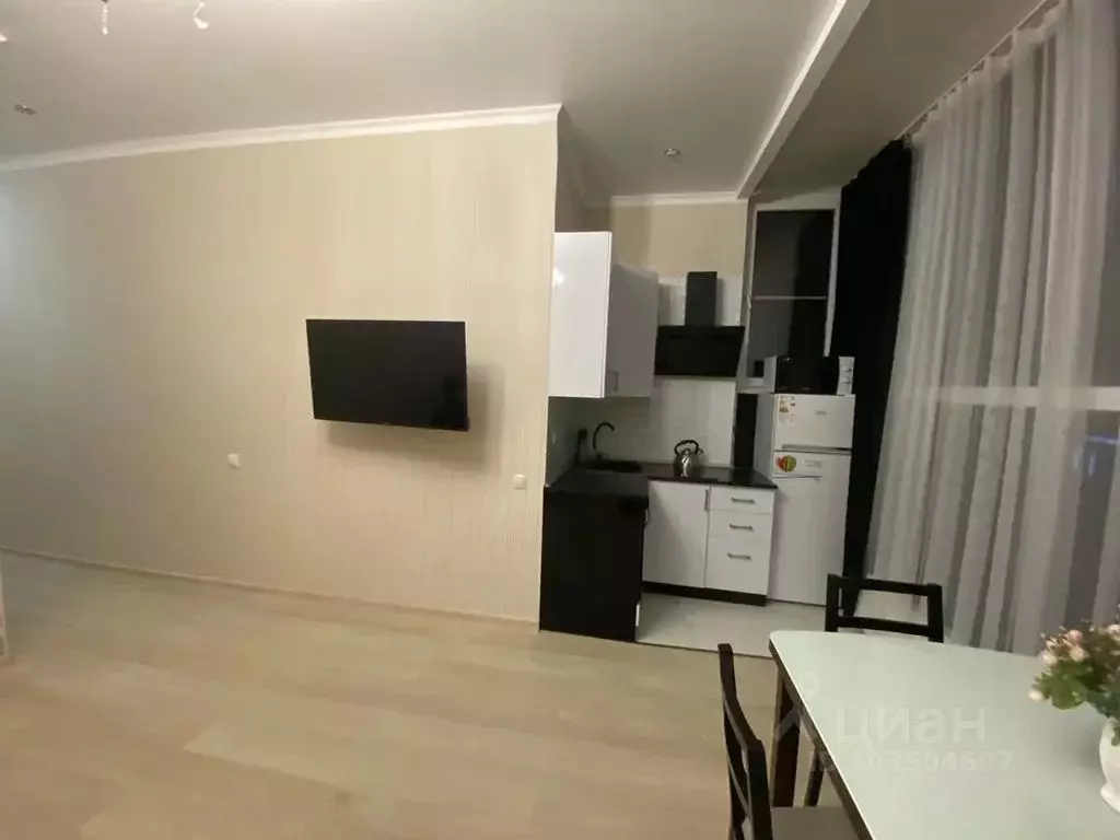 1-к кв. Ставропольский край, Ессентуки ул. Володарского, 38 (42.0 м) - Фото 1