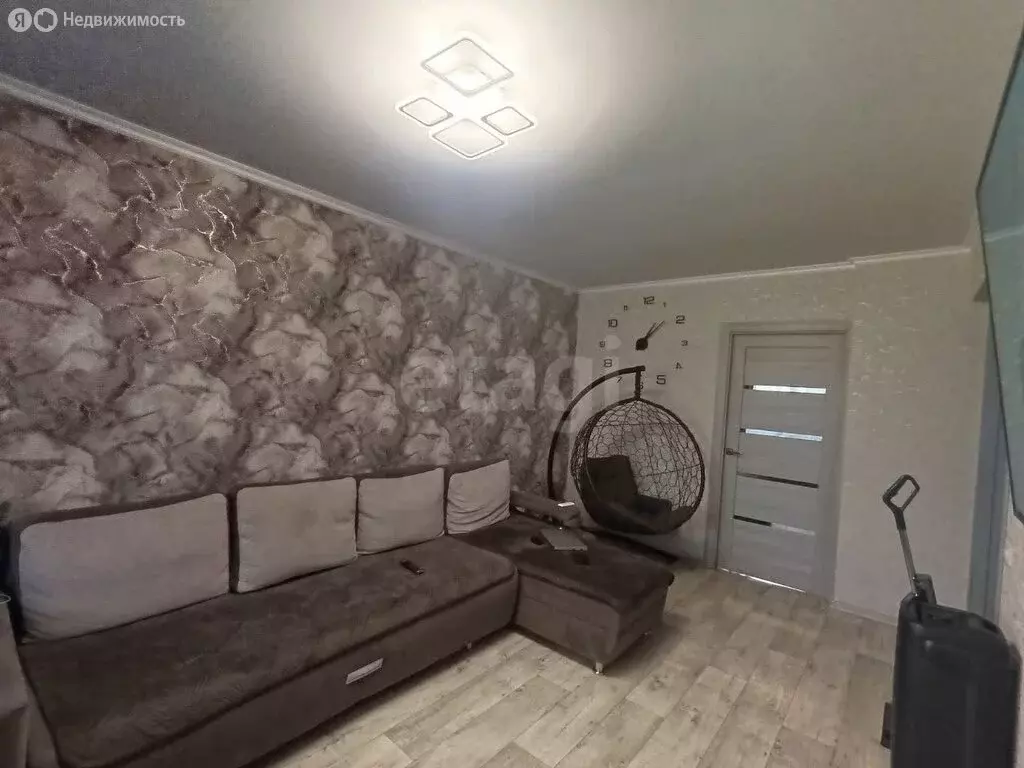 3-комнатная квартира: Ачинск, 5-й микрорайон, 21А (58.7 м) - Фото 2