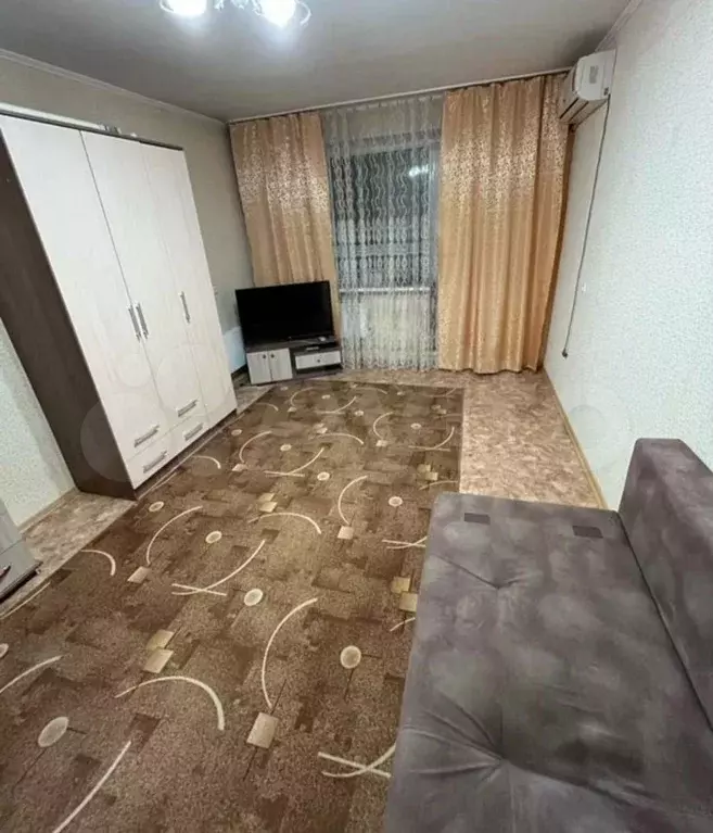 1-к. квартира, 37 м, 4/9 эт. - Фото 0