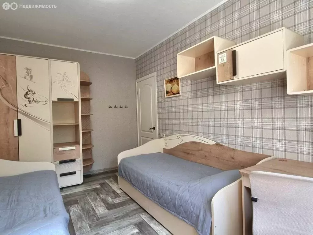 3-комнатная квартира: Новокузнецк, проспект Мира, 8 (65.9 м) - Фото 1