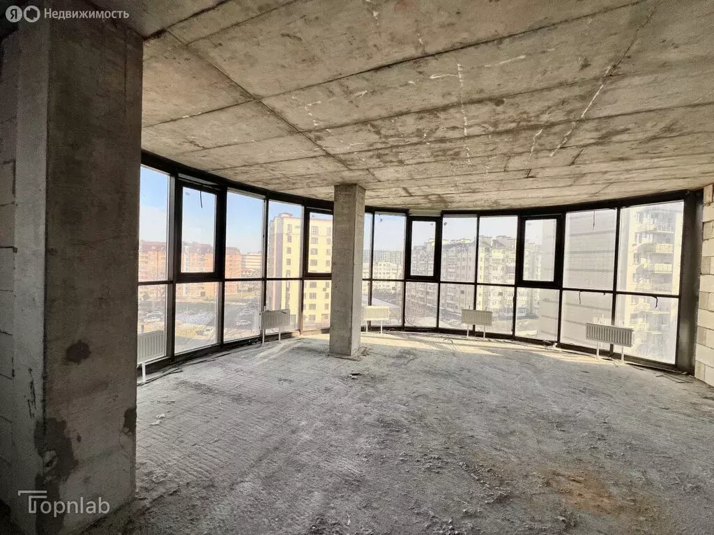 3-комнатная квартира: Нальчик, улица Атажукина, 11 (117.5 м) - Фото 2