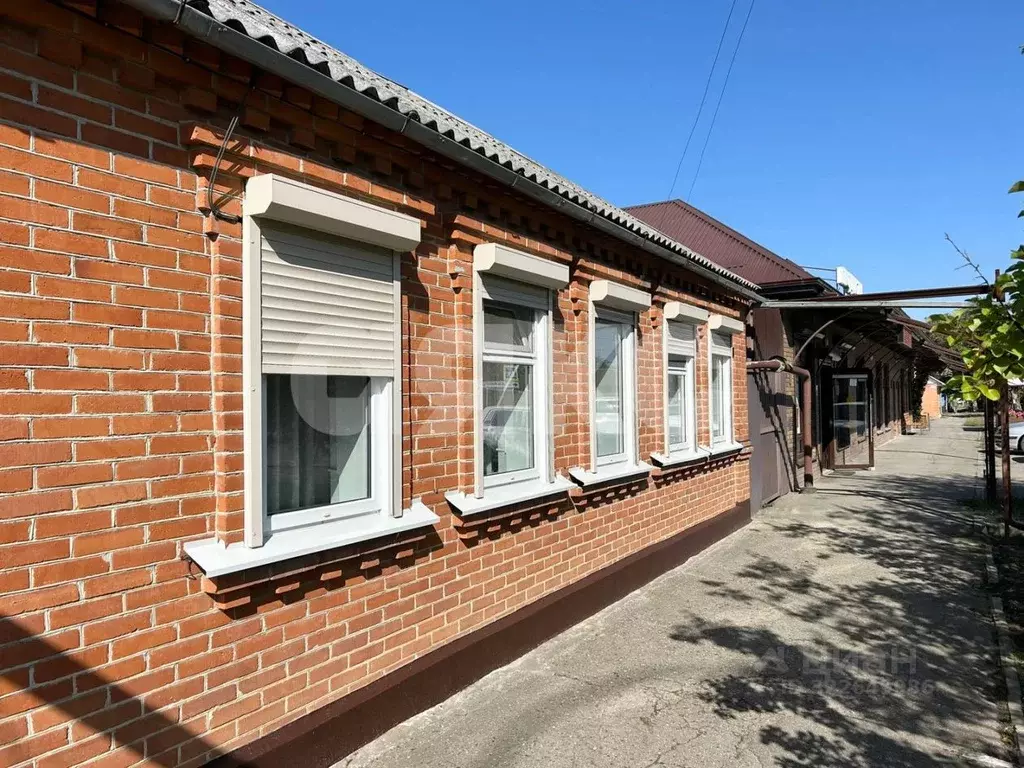 Дом в Адыгея, Майкоп Прямая ул., 339 (68 м) - Фото 1