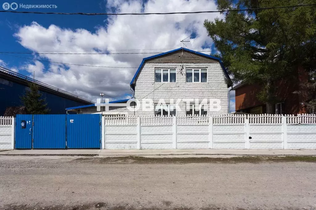 Дом в Новосибирск, Бакинская улица, 104 (244.6 м) - Фото 1