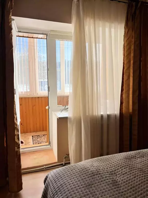 3-к кв. Брянская область, Брянск Бежицкая ул., 1/1 (95.4 м) - Фото 2