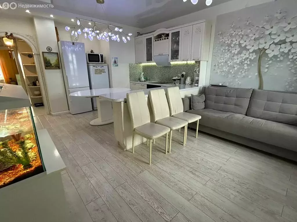 2-комнатная квартира: Якутск, улица Лермонтова, 123 (60.2 м) - Фото 1