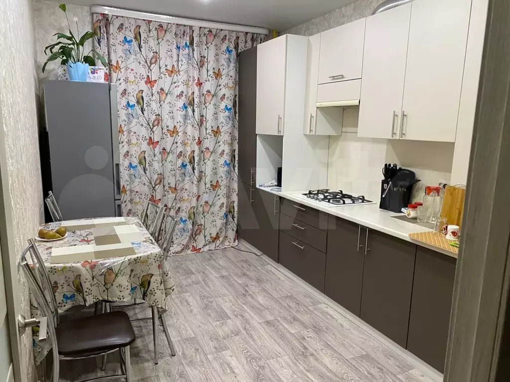 2-к. квартира, 58 м, 2/3 эт. - Фото 1