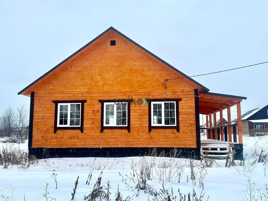 Дом в Башкортостан, Иглинский сельсовет, с. Иглино ул. Воронежская, 14 ... - Фото 1