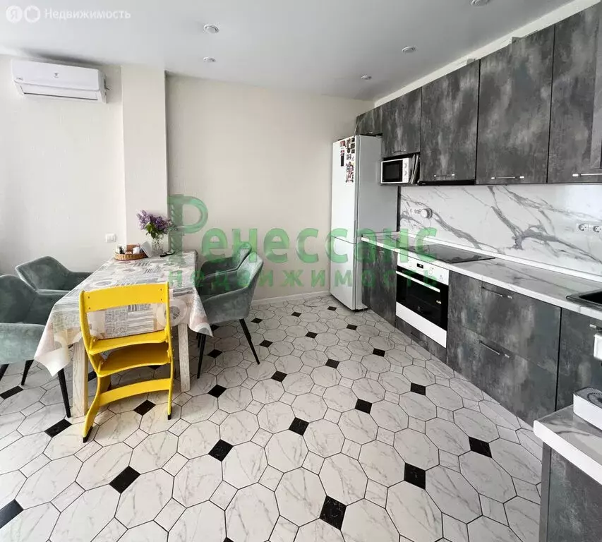 2-комнатная квартира: Брянск, Красноармейская улица, 130 (81.5 м) - Фото 2