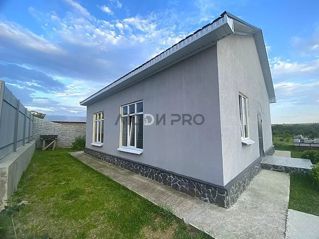 Дом в Саратовская область, с. Усть-Курдюм ул. 2-я Перспективная, 39 ... - Фото 2