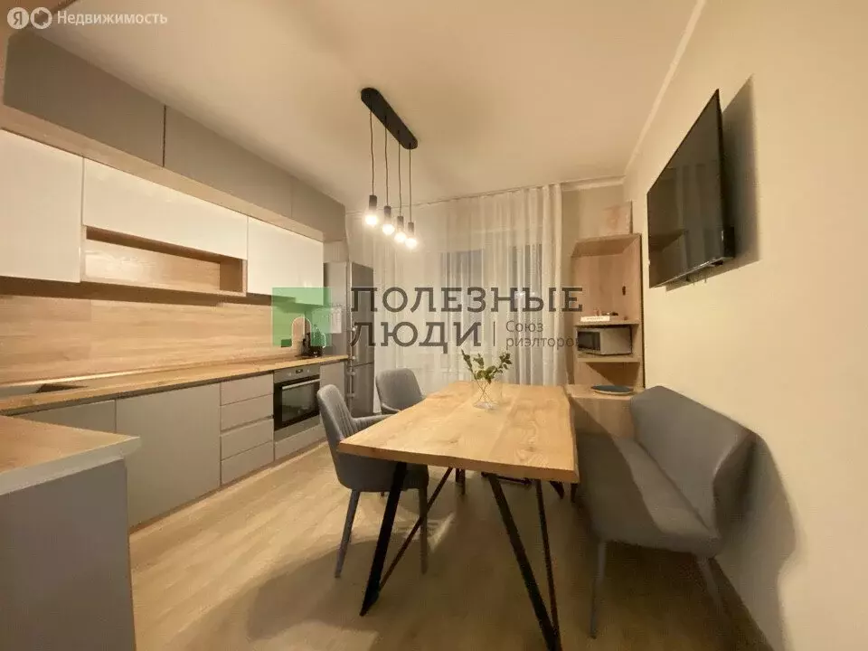 2-комнатная квартира: Красноярск, улица Весны, 25 (65.7 м) - Фото 0