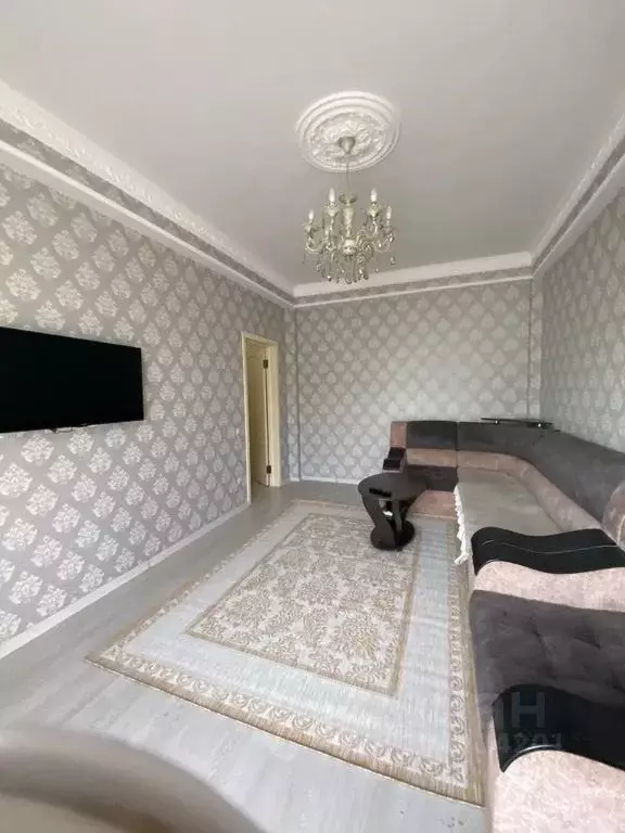 2-к кв. Дагестан, Махачкала ул. Азиза Алиева, 8 (65.0 м) - Фото 1