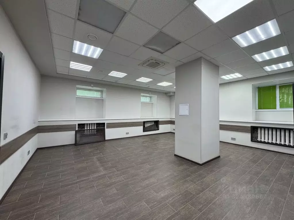 Помещение свободного назначения в Кировская область, Киров ул. ... - Фото 2