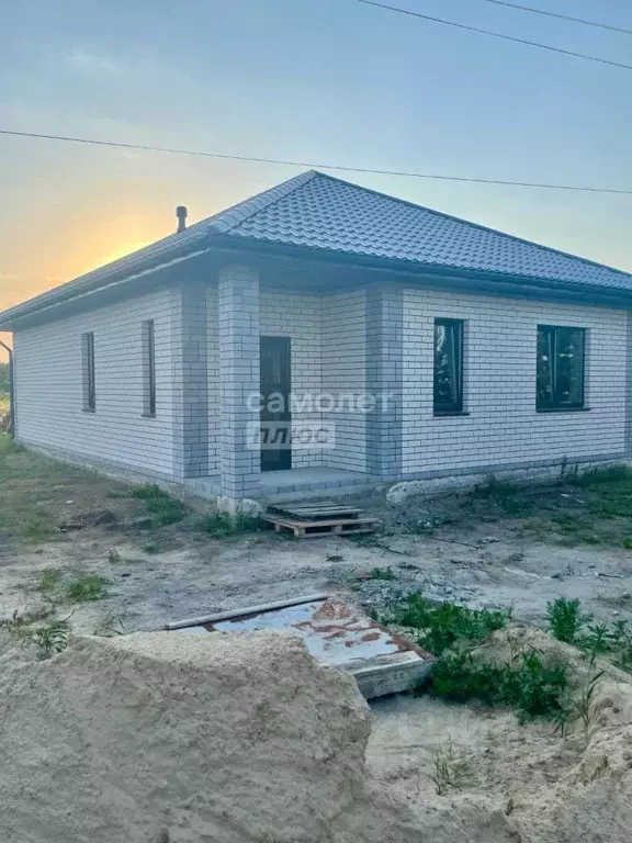 Дом в Тюменская область, Заводоуковск ул. Дмитрия Менделеева (95 м) - Фото 1