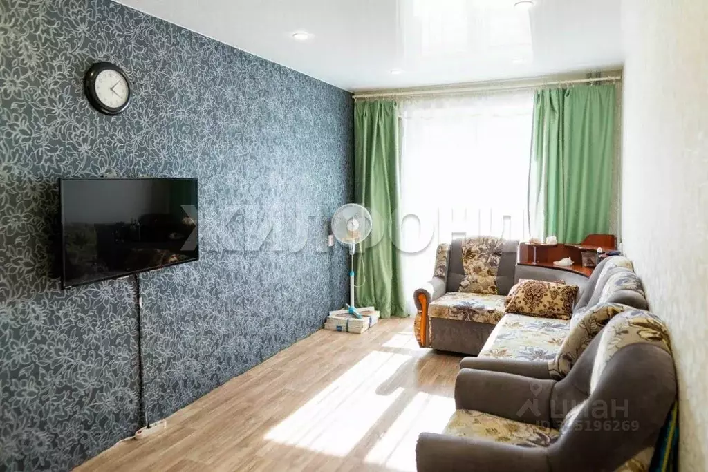 3-к кв. Новосибирская область, Новосибирск ул. Александра Чистякова, ... - Фото 1