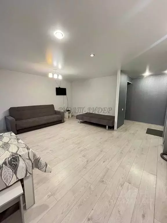 2-к кв. Алтай, Горно-Алтайск ул. Григория Чорос-Гуркина, 68 (46.3 м) - Фото 1