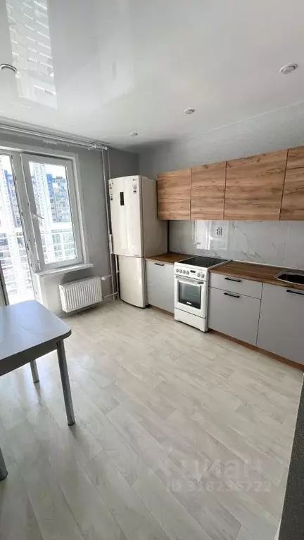 1-к кв. Татарстан, Зеленодольск ул. Комарова, 45А (38.0 м) - Фото 0
