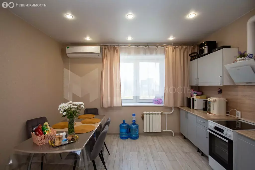 3-комнатная квартира: Тюмень, улица Мельникайте, 34к1 (80.4 м) - Фото 2