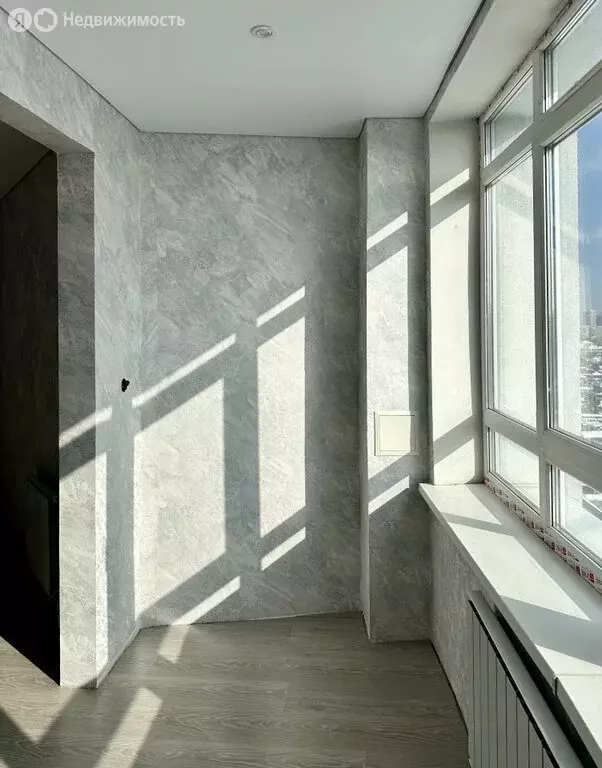 Квартира-студия: Екатеринбург, Республиканская улица, 5 (34.5 м) - Фото 2