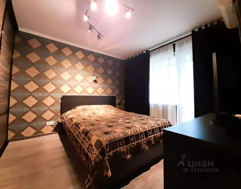 3-к кв. Самарская область, Самара ул. Челюскинцев, 10 (60.0 м) - Фото 1
