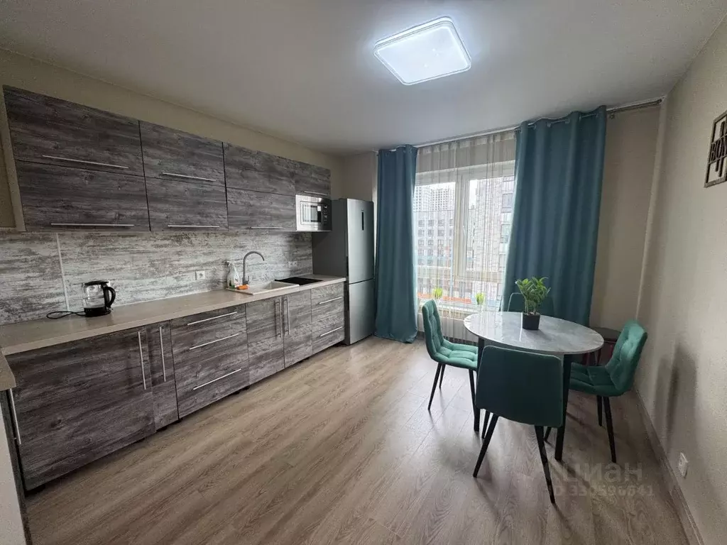 3-к кв. Москва Лобненская ул., 13к4 (75.6 м) - Фото 1