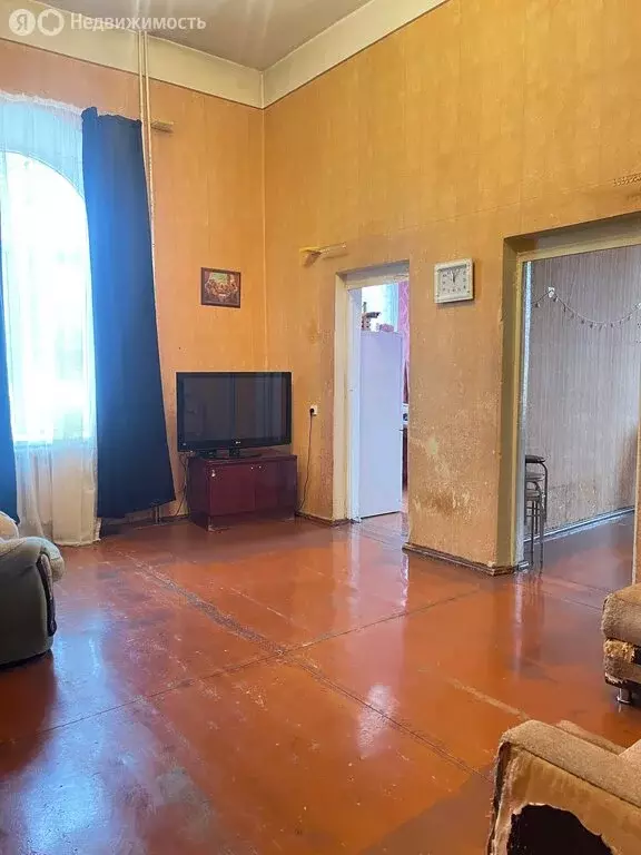 3-комнатная квартира: Владикавказ, Ростовская улица, 44 (58 м) - Фото 0