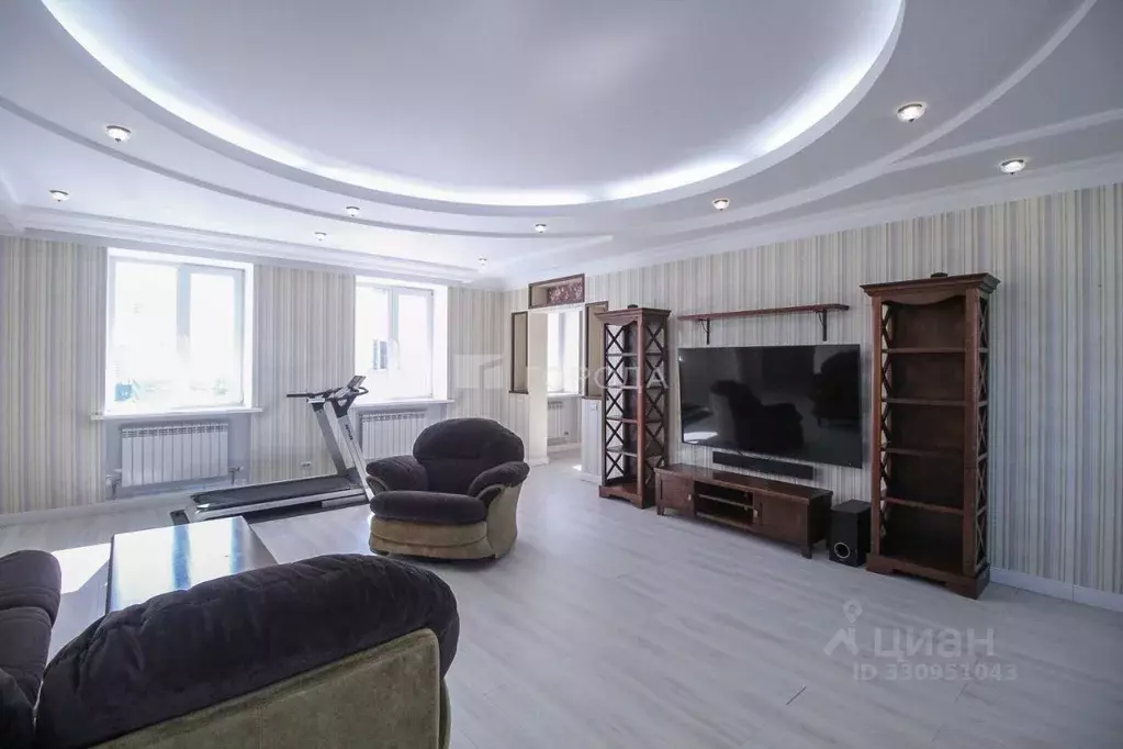 4-к кв. Алтайский край, Барнаул ул. Папанинцев, 97 (158.3 м) - Фото 1