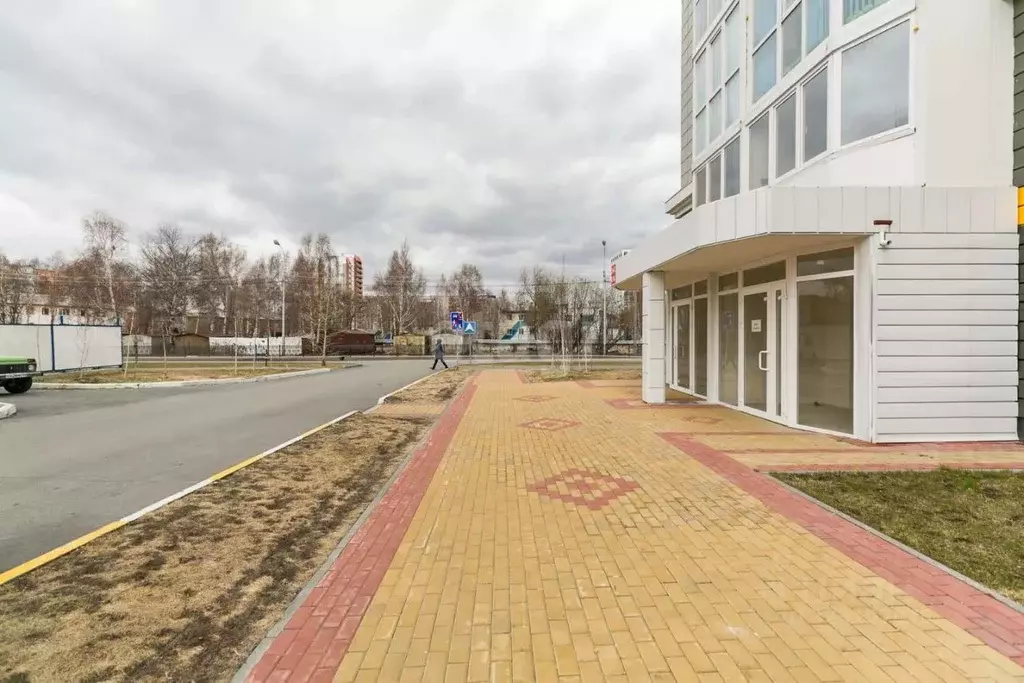 Помещение свободного назначения в Ханты-Мансийский АО, Сургут ул. ... - Фото 0