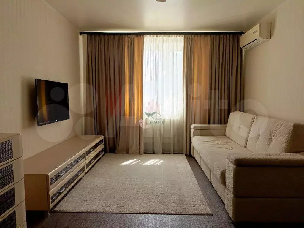 1-к. квартира, 41 м, 7/10 эт. - Фото 1