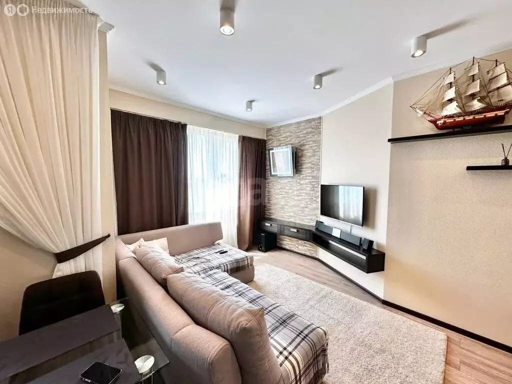 1-комнатная квартира: Симферополь, Камская улица, 31 (54.4 м) - Фото 0