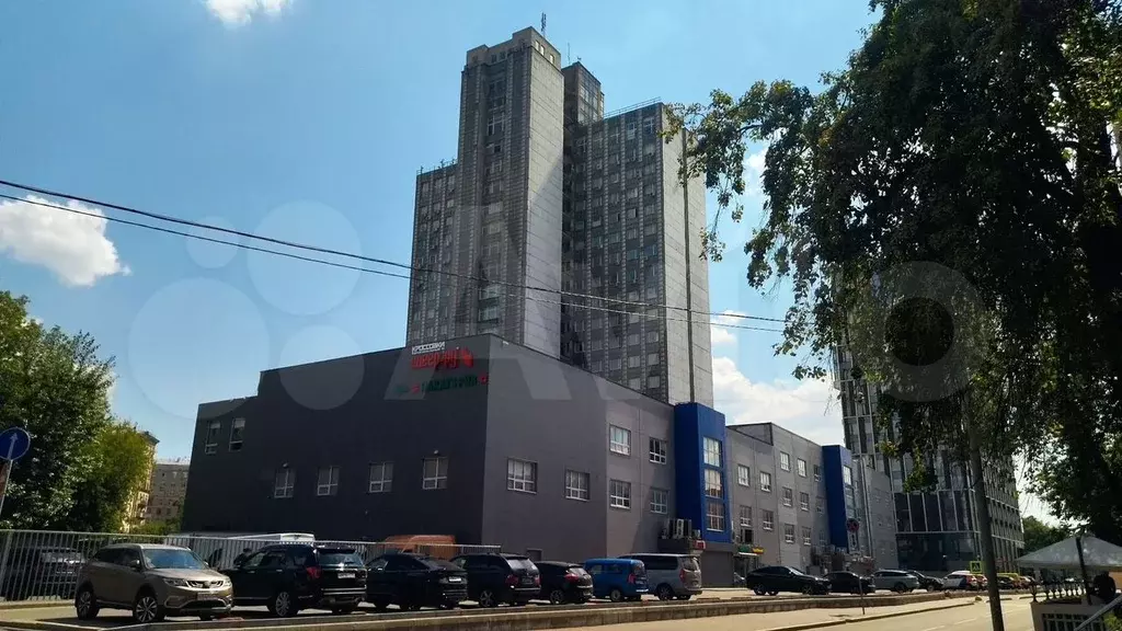 900 м, рядом с метро - Фото 0