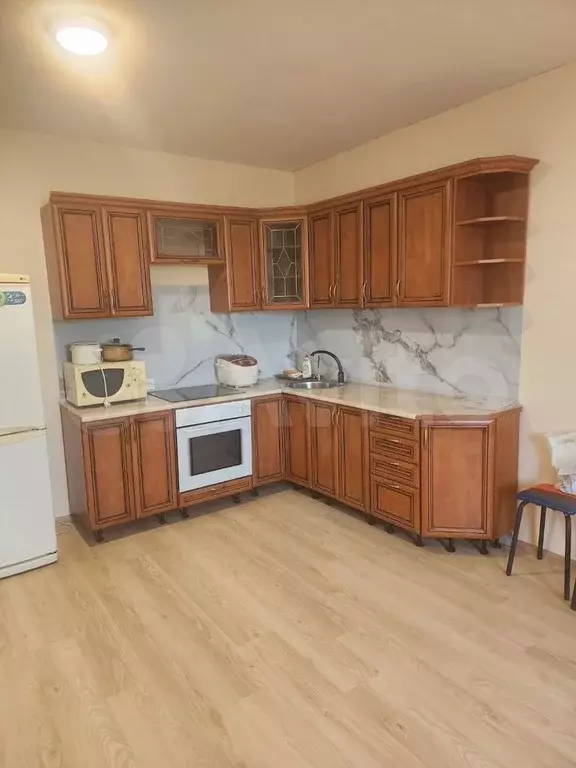 2-к. квартира, 60 м, 6/10 эт. - Фото 0
