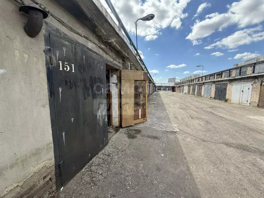 Гараж в Оренбургская область, Оренбург Форштадт мкр, ул. Красная, 25 ... - Фото 1