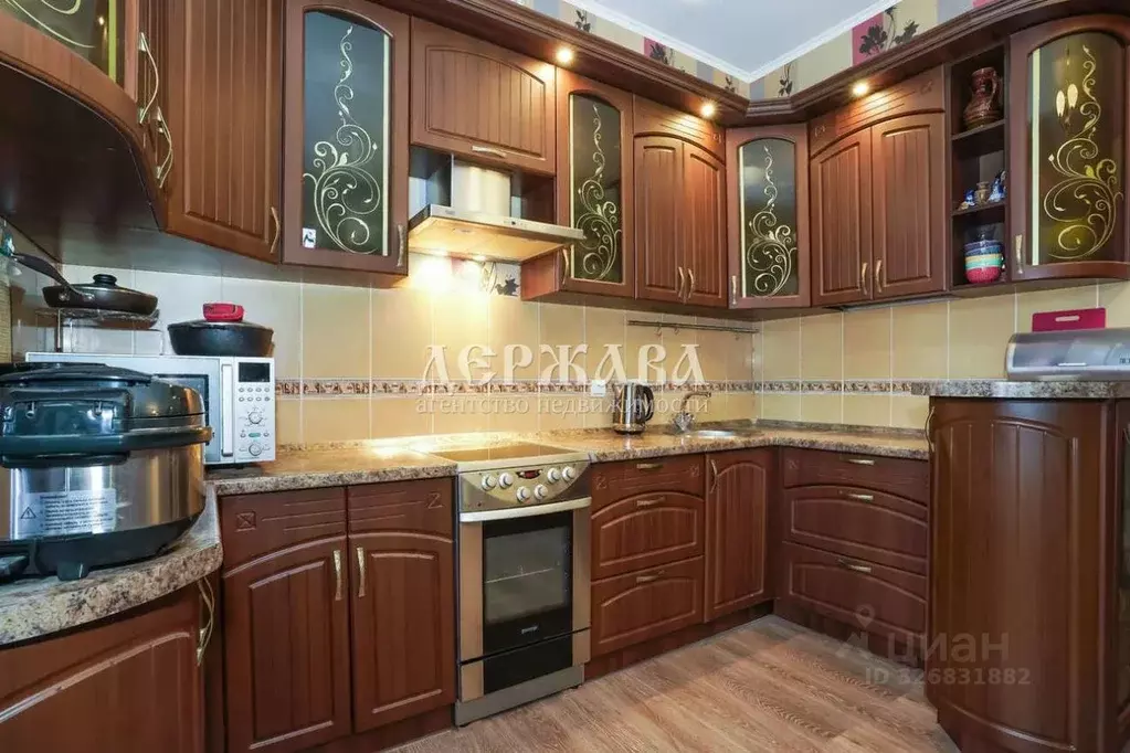 Коттедж в Белгородская область, Старый Оскол Дубрава мкр, 3 кв-л,  ... - Фото 2