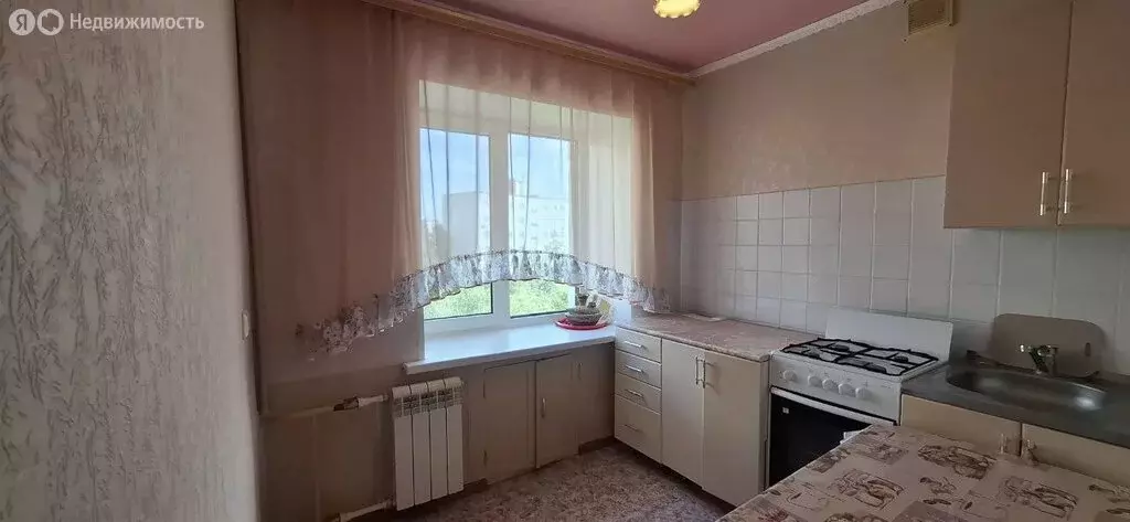 1-комнатная квартира: Сызрань, проспект 50 лет Октября, 2 (31.4 м) - Фото 0
