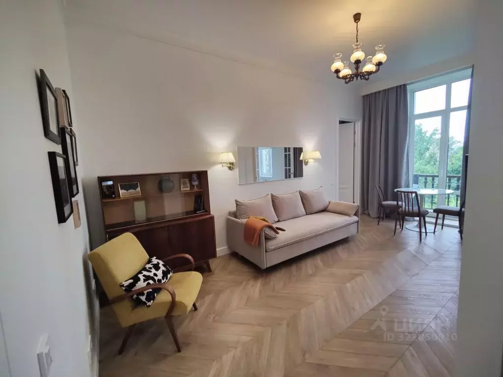 2-к кв. Санкт-Петербург Среднеохтинский просп., 8 (55.0 м) - Фото 0