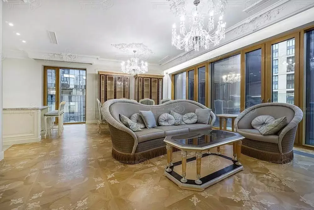 4-к кв. Москва ул. Усачева, 11Г (200.0 м) - Фото 0