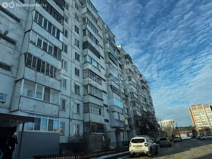 4-комнатная квартира: Курган, улица Пушкина, 18 (77.2 м) - Фото 0