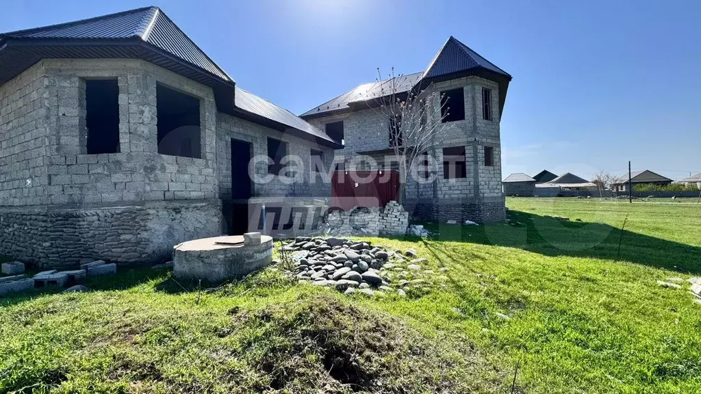 Дом 350 м на участке 4 сот. - Фото 0