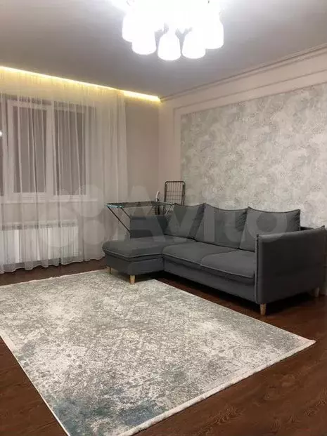 2-к. квартира, 70м, 3/3эт. - Фото 1