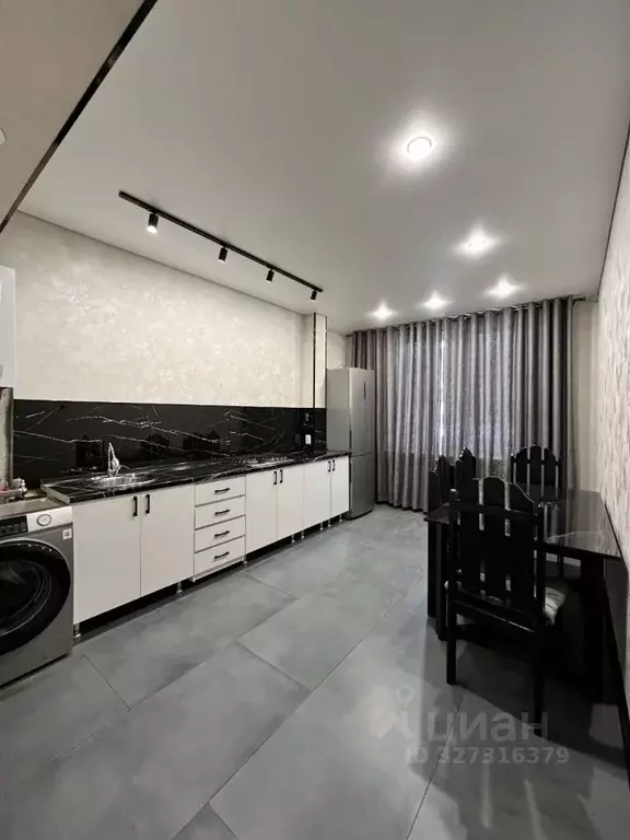 2-к кв. Кабардино-Балкария, Нальчик Кабардинская ул. (62.2 м) - Фото 1