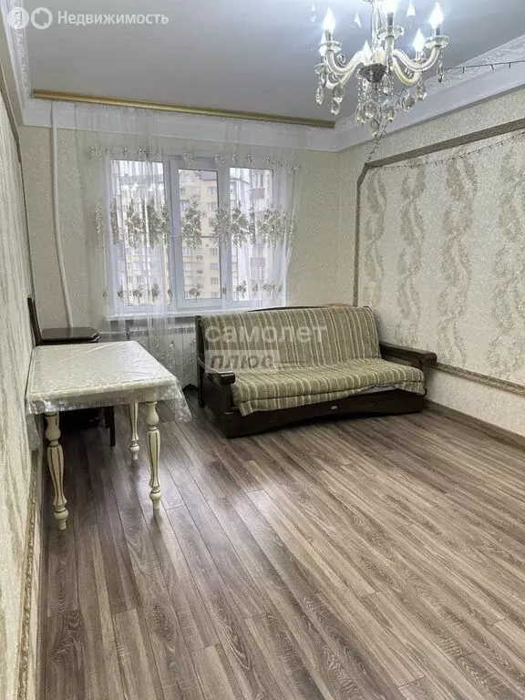 2-комнатная квартира: Каспийск, проспект Акулиничева, 14 (77.6 м) - Фото 1