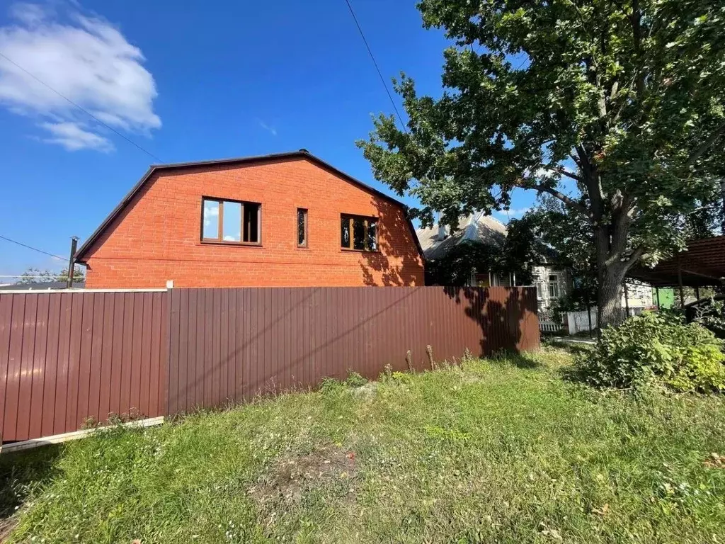 Дом в Курская область, Курск ул. 2-я Стрелецкая, 5 (233 м) - Фото 1