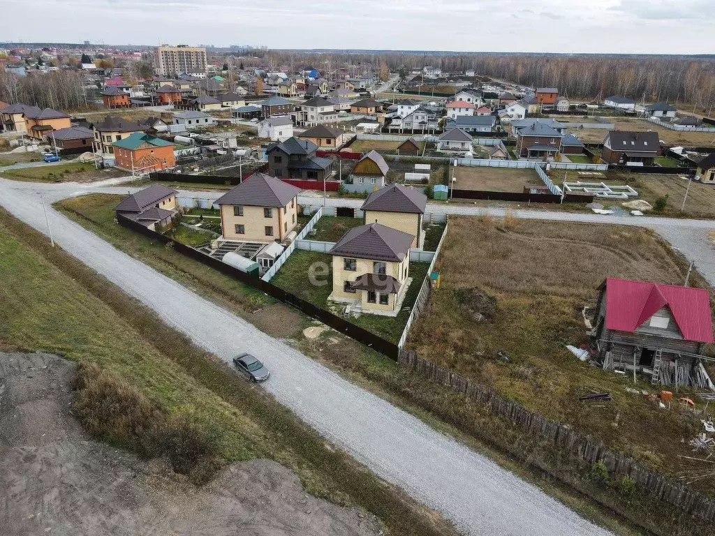 Дом в Тюменская область, Тюменский муниципальный округ, пос. ... - Фото 1