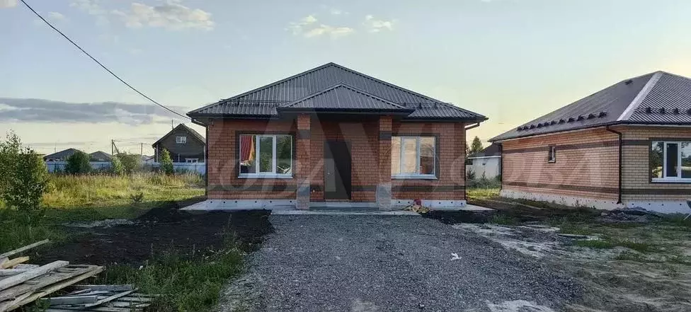 Дом 100 м на участке 8 сот. - Фото 0