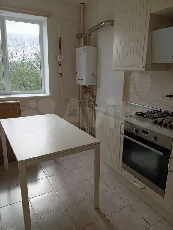 1-к. квартира, 41 м, 3/3 эт. - Фото 0