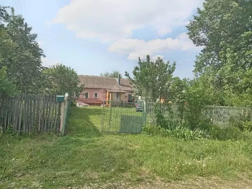 Дом в Тульская область, Плавский район, Пригородное с/пос, д. ... - Фото 1